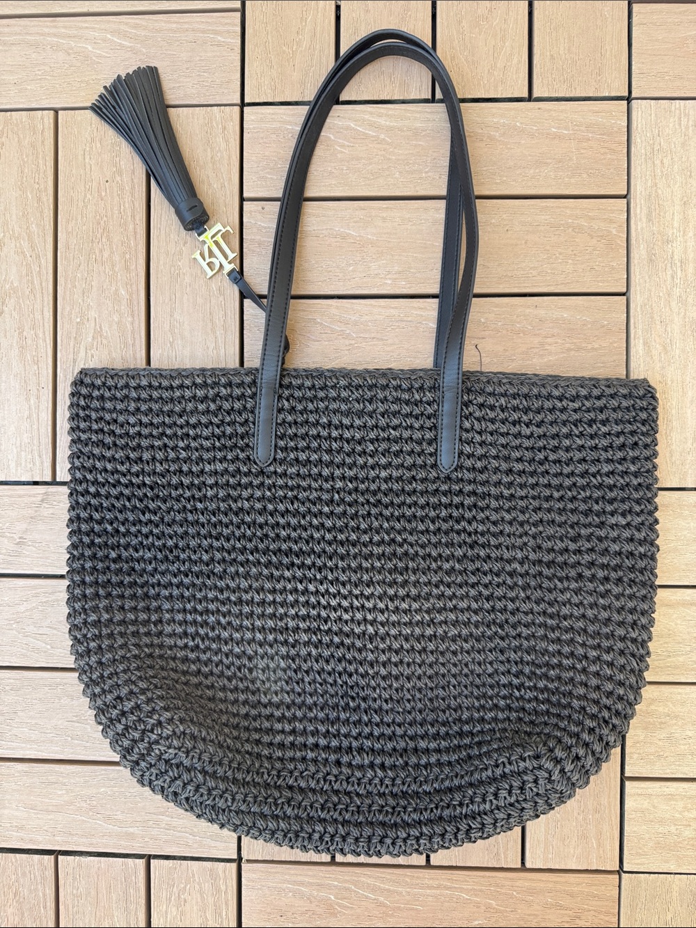 Lauren Ralph Lauren black Crochet straw Whitney tote "RL" monogram tassel charm - Picture 4 of 10
